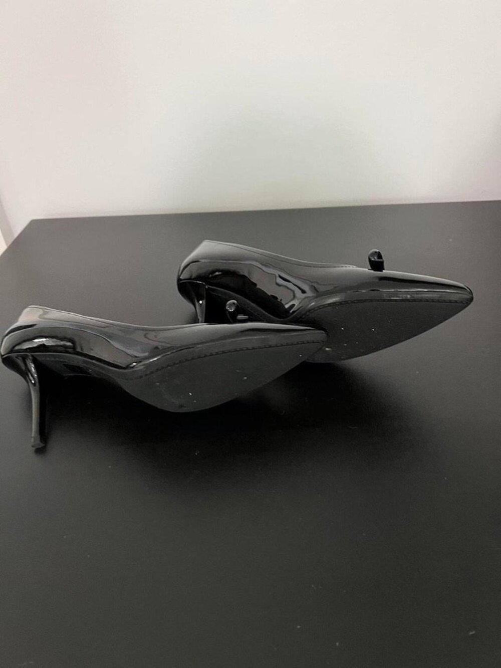 Prada Black Patent Leather Pumps w/Bows,New,Never Used,w/Box,Retail:$1,000,W:8.5 - Picture 3 of 8